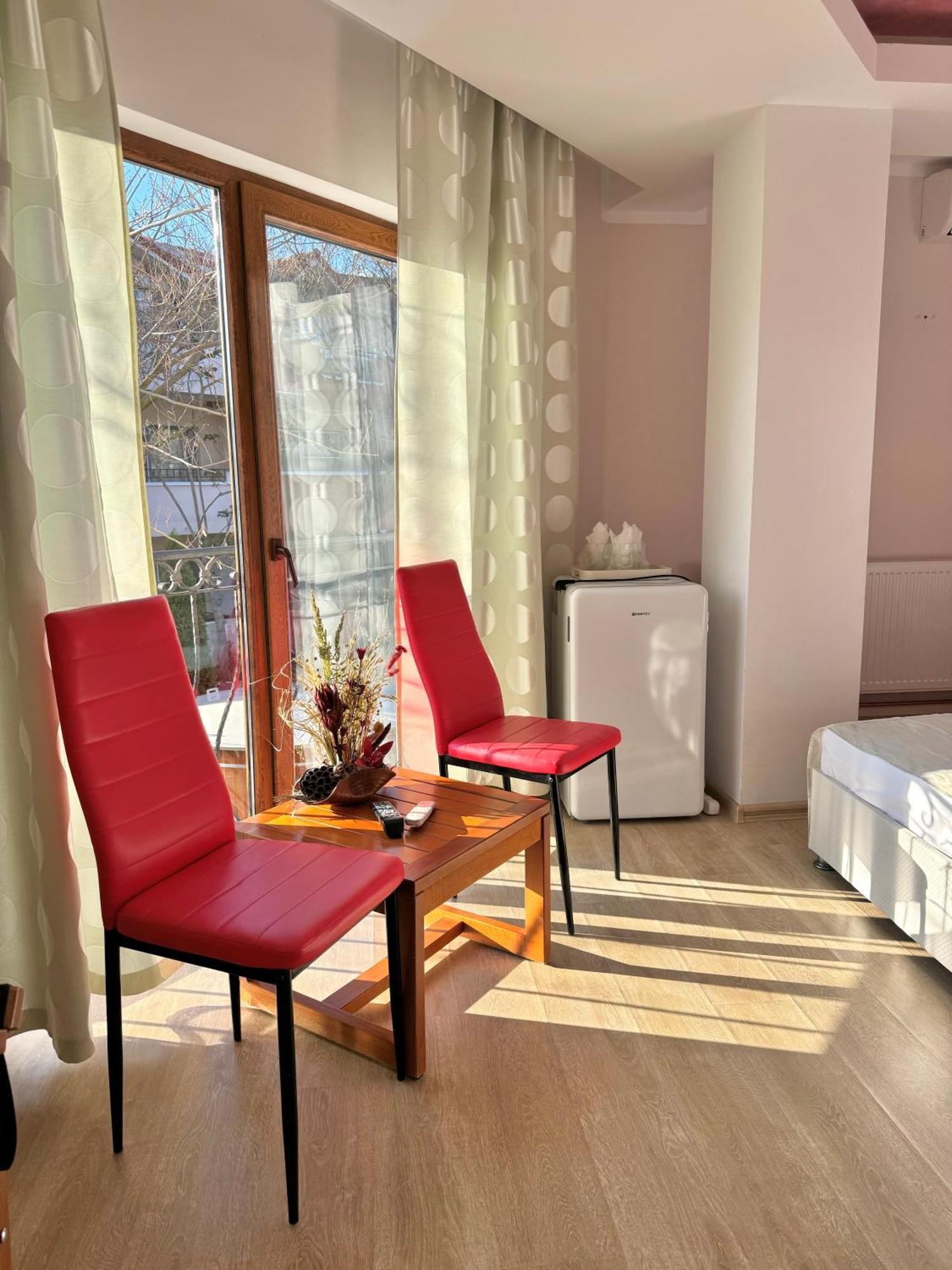 H By Hambar Apartman Vama Veche Kültér fotó