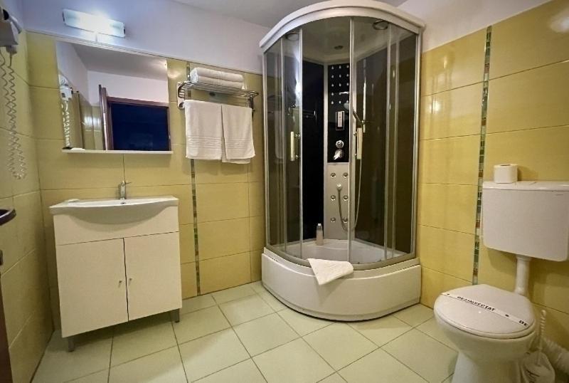 H By Hambar Apartman Vama Veche Kültér fotó